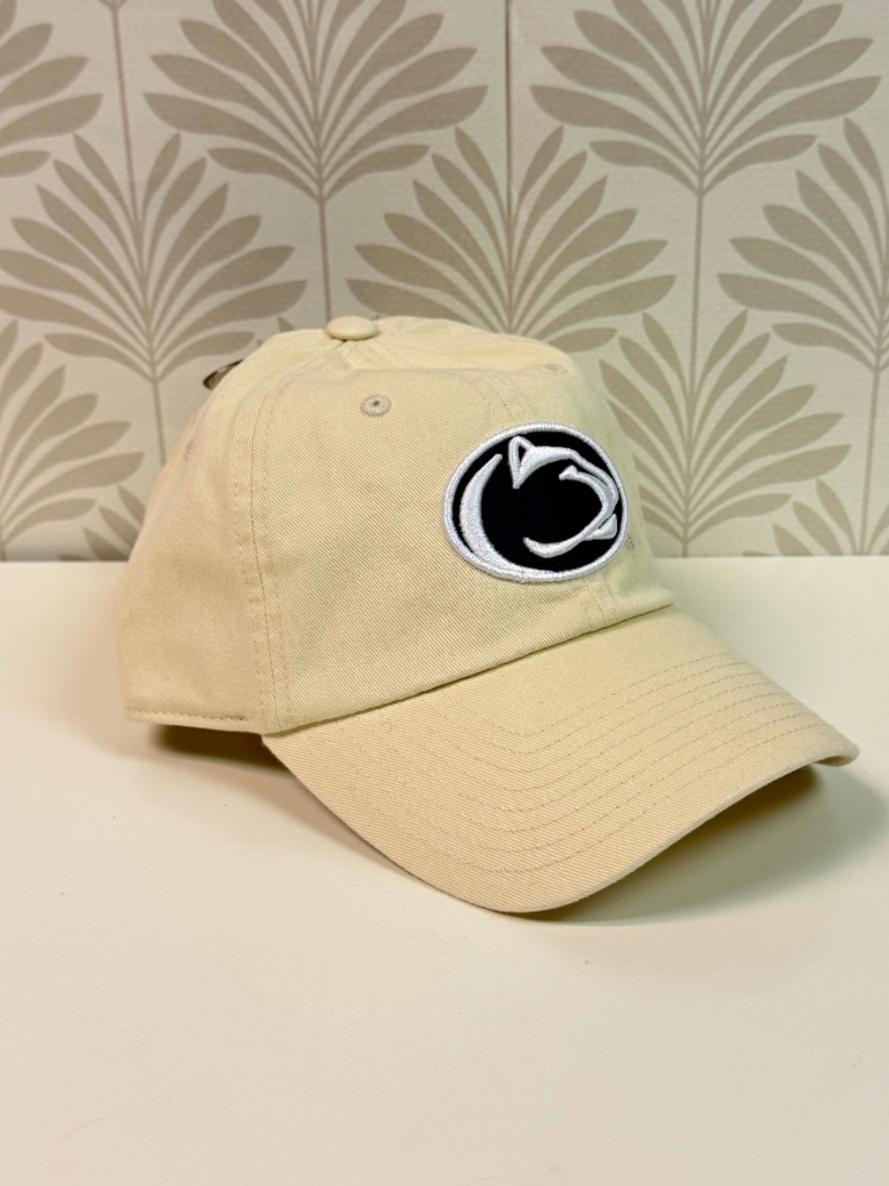 NWT Captivating Penn State Adjustable Logo Hat in Color Natural